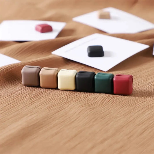 Matt Magnets – 2 Pairs (Square)